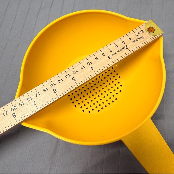 Tupperware Colander Strainer - Picture 7 of 9